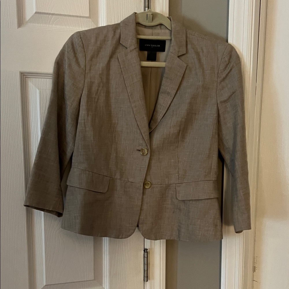 Ann Taylor Women's Beige Blazer